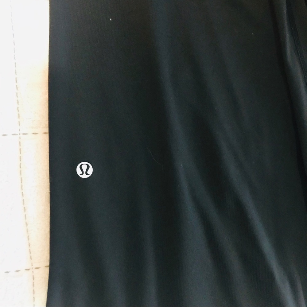Lululemon Reversible Capris - Picture 3 of 5